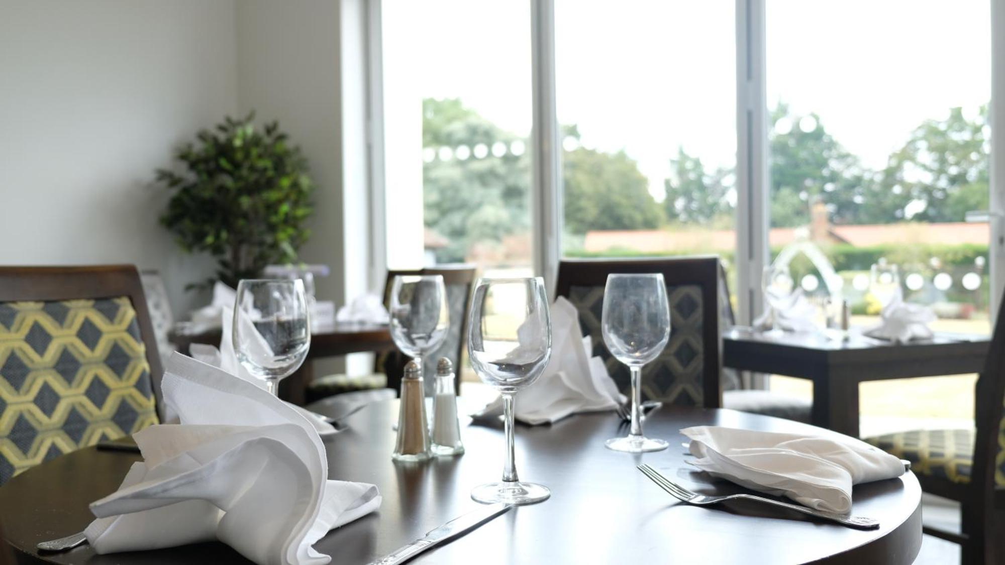 Best Western Priory Hotel Bury St. Edmunds Buitenkant foto