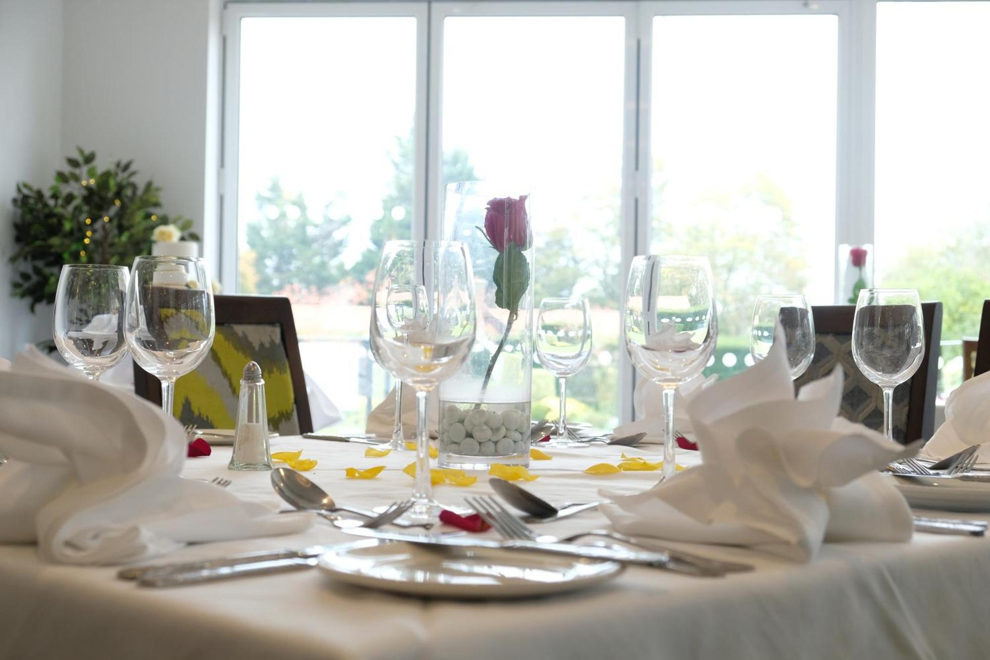 Best Western Priory Hotel Bury St. Edmunds Buitenkant foto