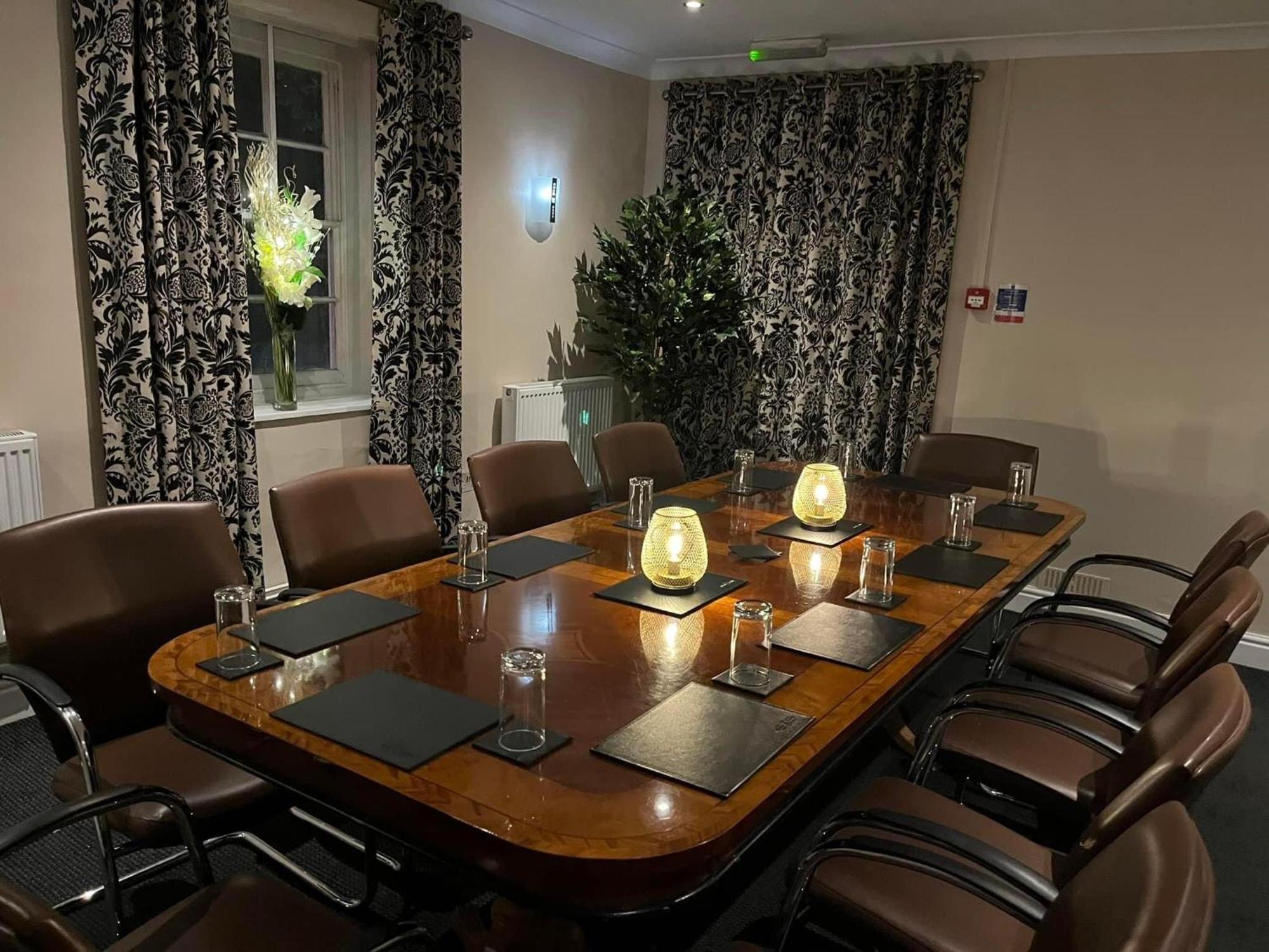 Best Western Priory Hotel Bury St. Edmunds Buitenkant foto